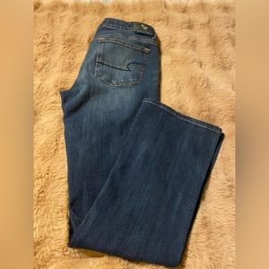 AMERICAN EAGLE SKINNY KICK JEANS WOMAN’S size 10